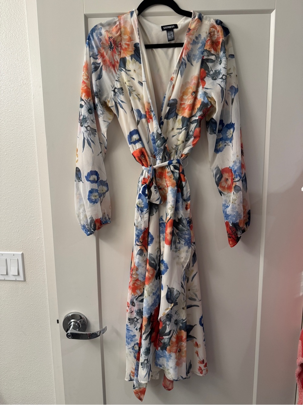 Express Floral Print Wrap Tie Midi Dress size L